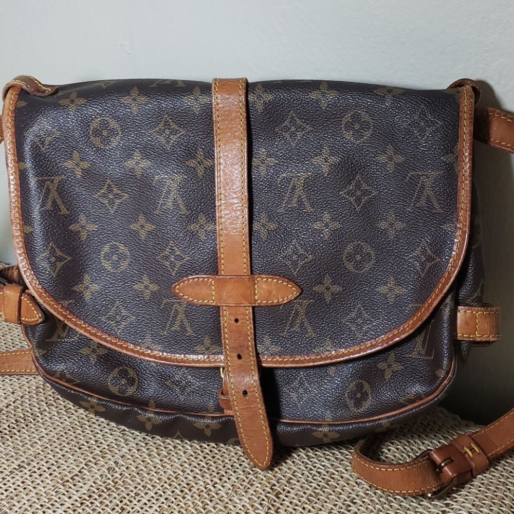 Louis Vuitton shoulder purse